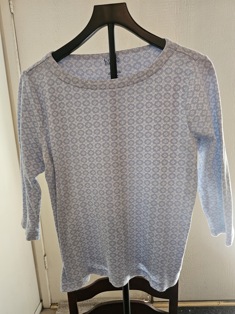 Crown & Ivy Blue Patterned Long Sleeve Top